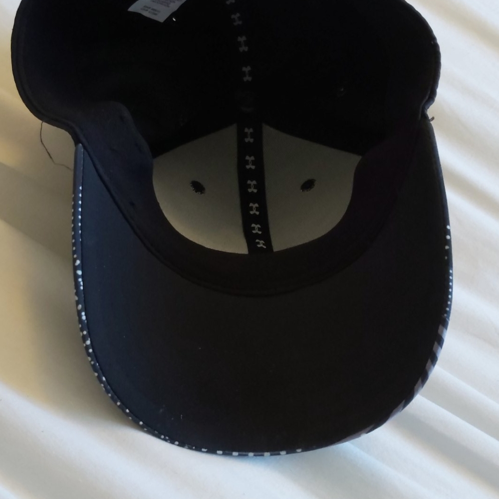 hat - Picture 2 of 3